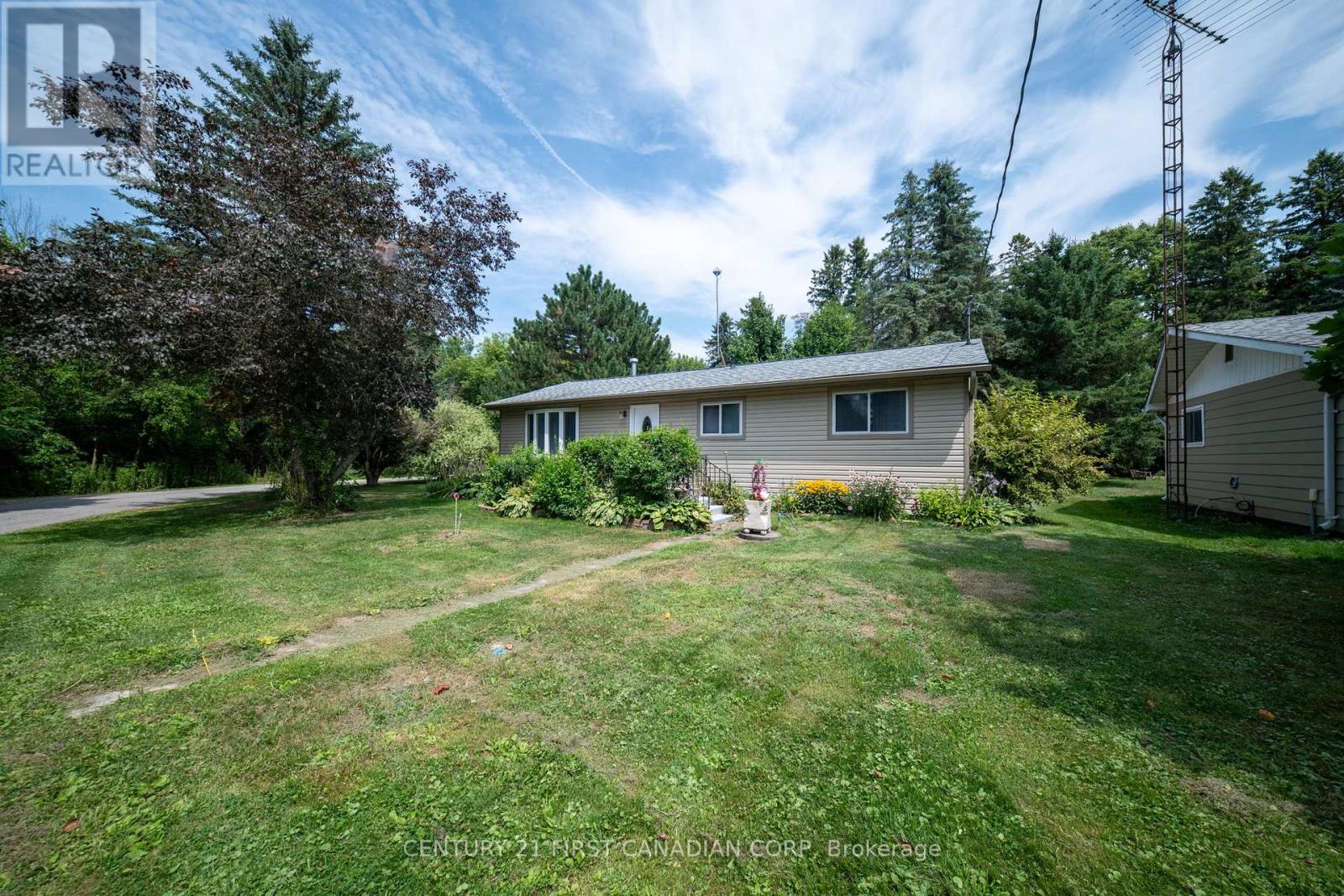 Photo 9 of 21084 Riverview Drive, Thames Centre ON