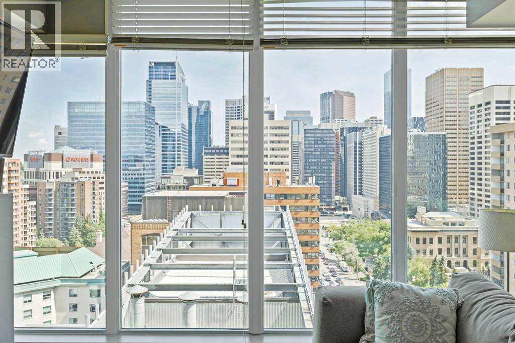 Single Family House Multi-level for Sale in    Avenue SW Downtown Commercial Core Calgary 