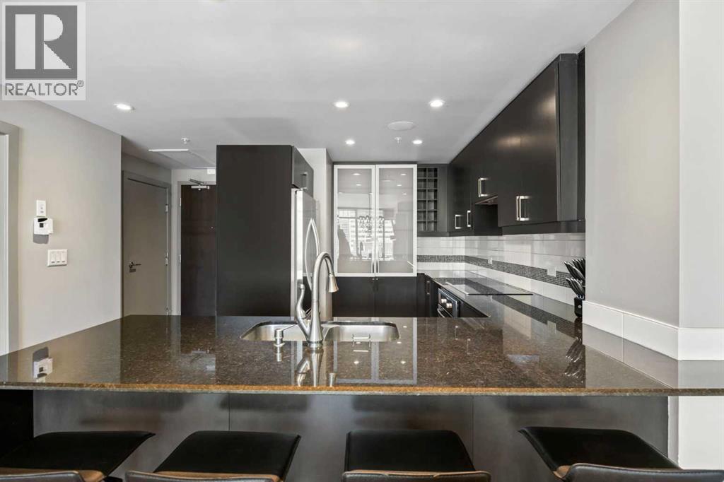 Single Family House Multi-level for Sale in    Avenue SW Downtown Commercial Core Calgary 