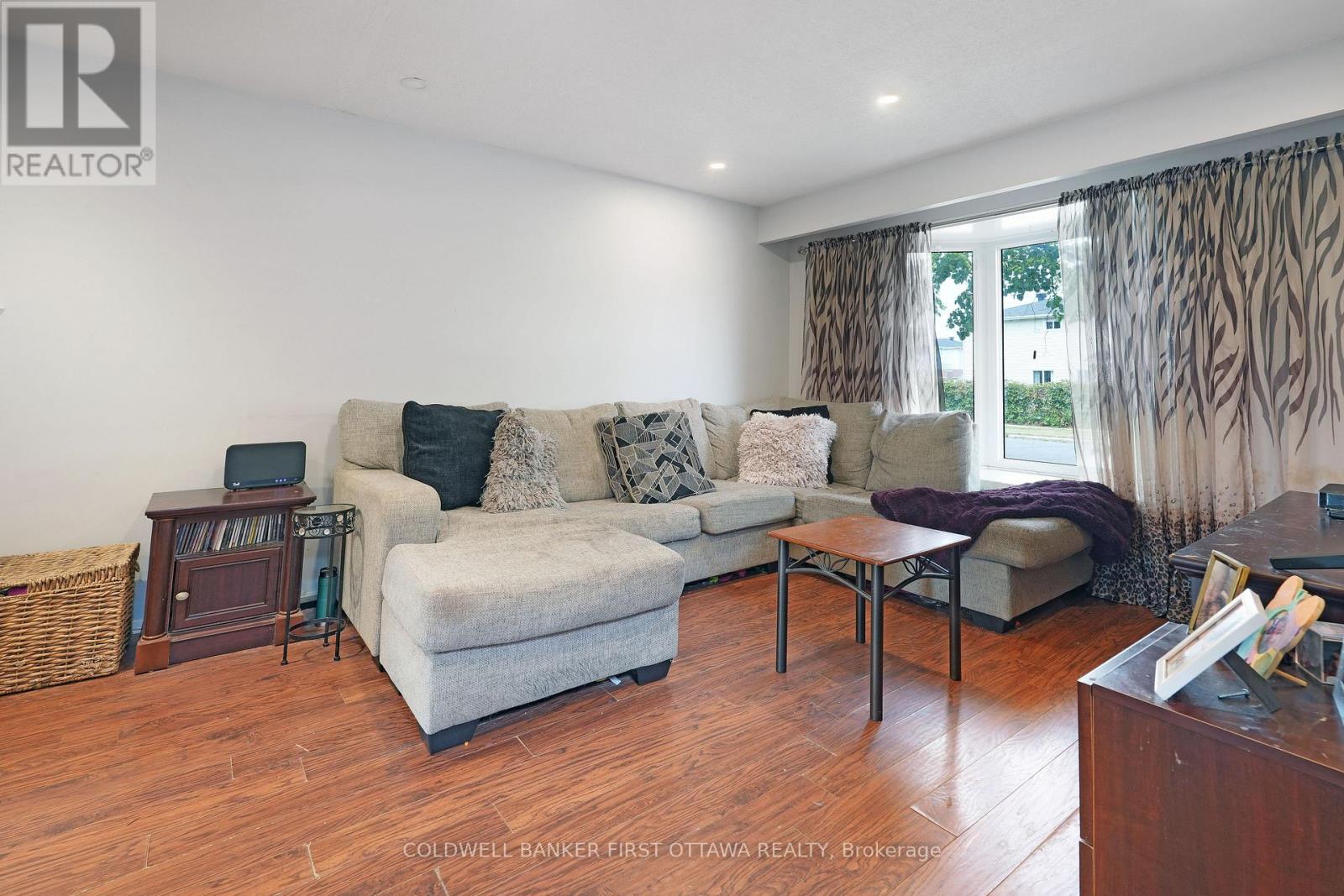 Photo 14 of 46 A Medhurst Drive, Ottawa ON