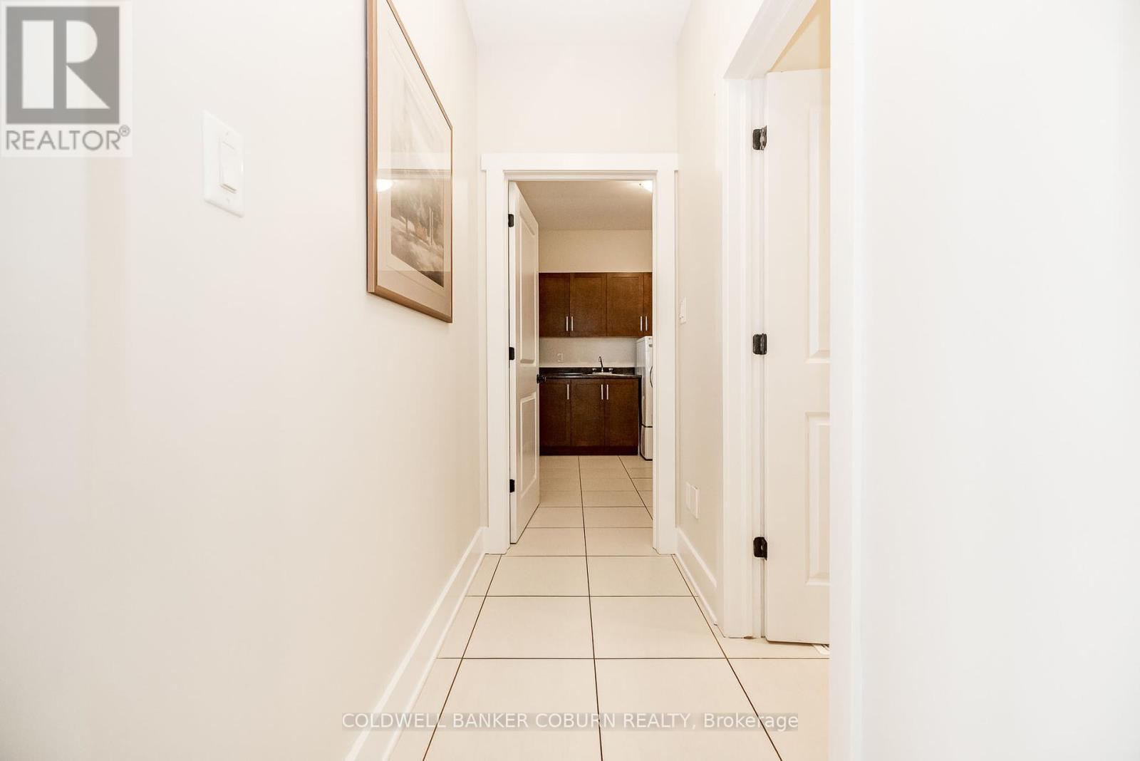 Photo 19 of 270 West Lake Circle, Ottawa ON