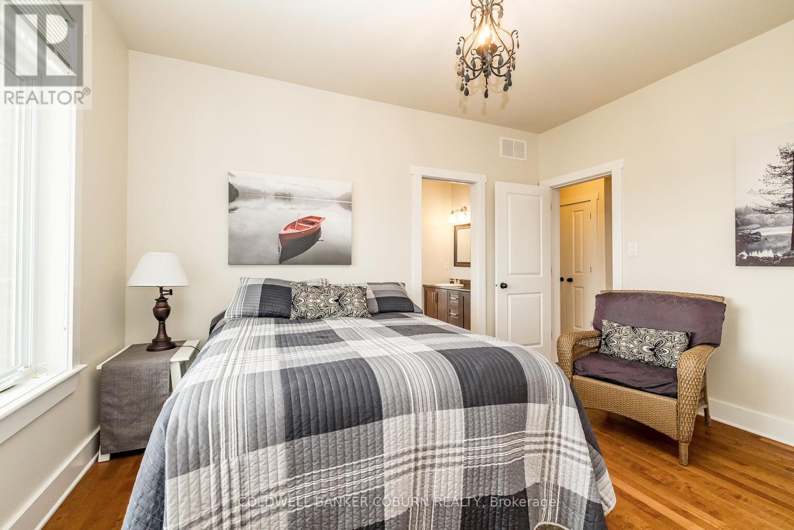 Photo 30 of 270 West Lake Circle, Ottawa ON