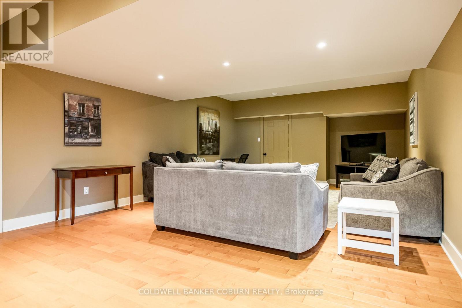 Photo 35 of 270 West Lake Circle, Ottawa ON