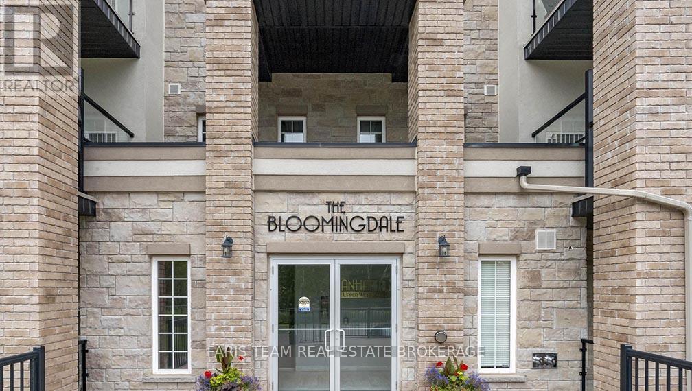 Photo 33 of 210 40 Ferndale Drive S, Barrie ON