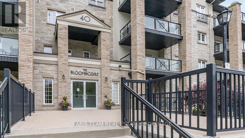 Photo 26 of 210 40 Ferndale Drive S, Barrie ON