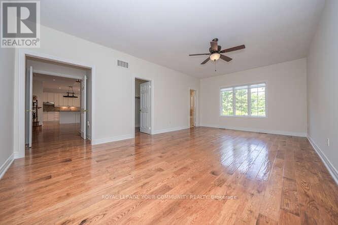 Photo 17 of 10 Harper Hill Road, Markham ON