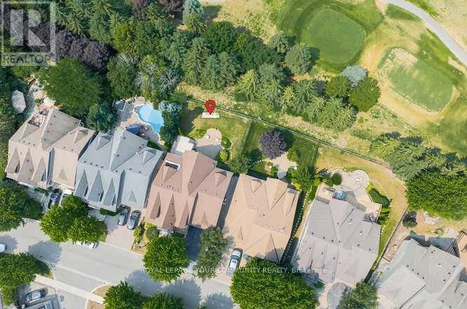 Photo 38 of 10 Harper Hill Road, Markham ON