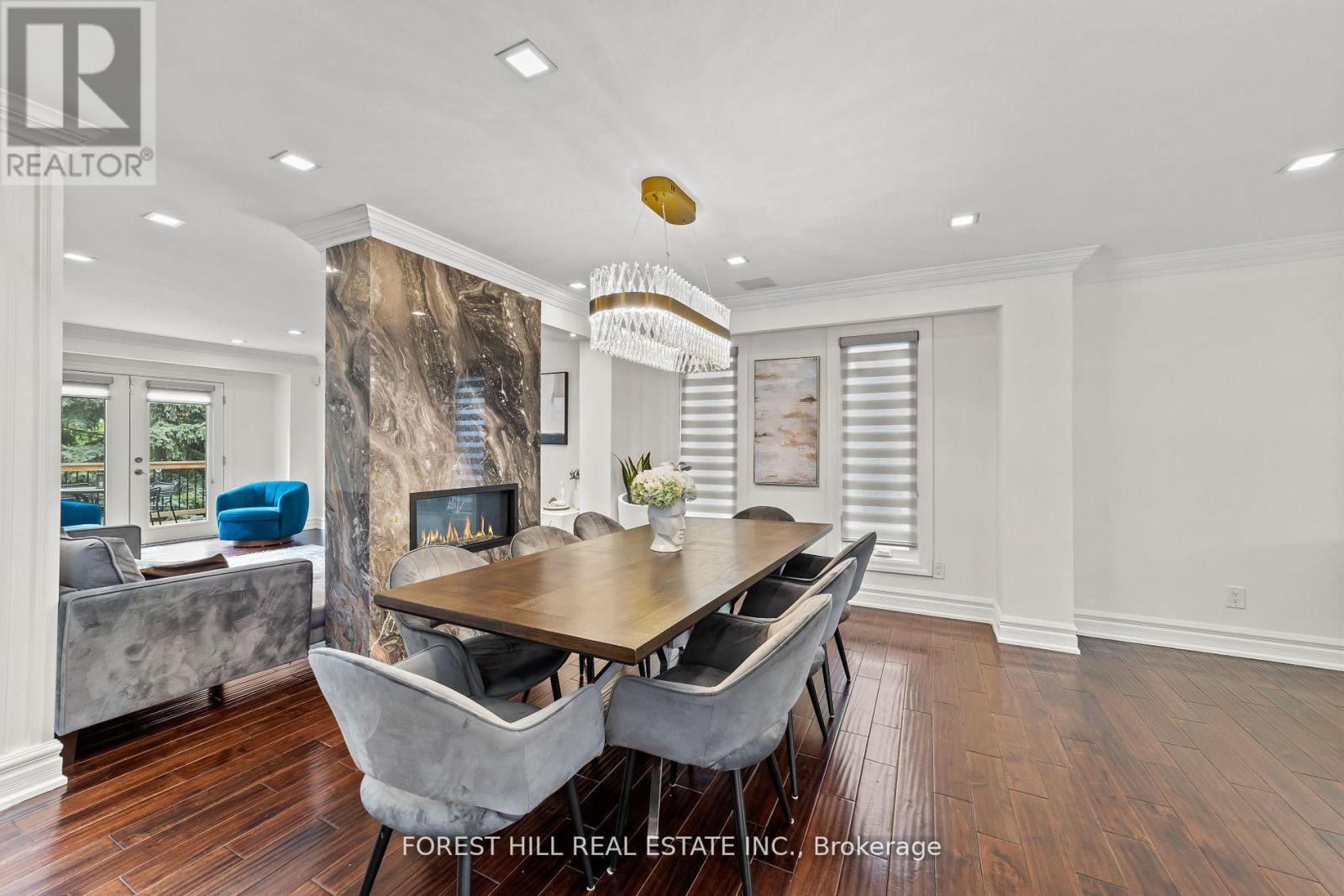 Photo 38 of 107 Old Surrey Lane, Richmond Hill ON