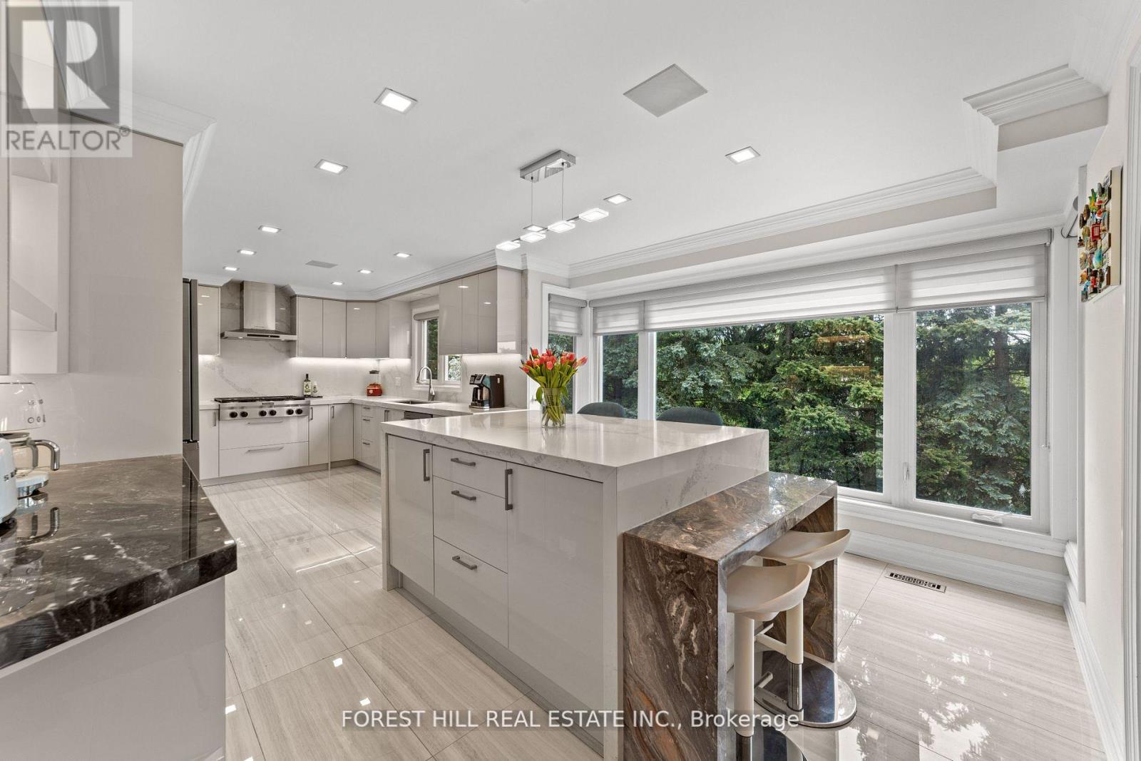 Photo 15 of 107 Old Surrey Lane, Richmond Hill ON