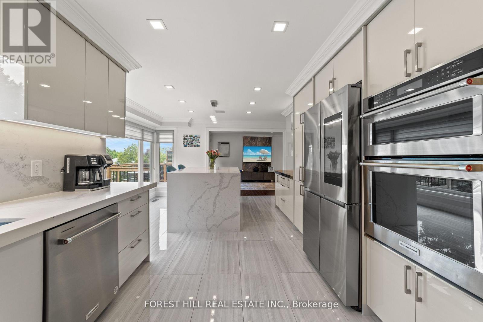 Photo 24 of 107 Old Surrey Lane, Richmond Hill ON