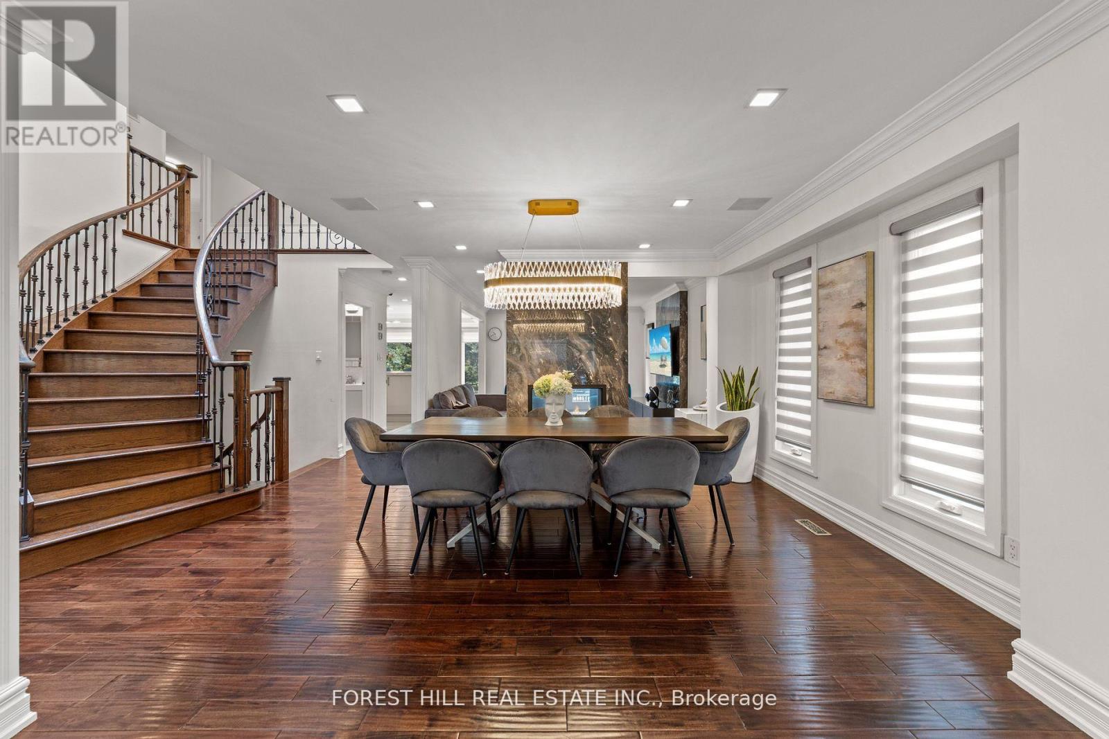 Photo 28 of 107 Old Surrey Lane, Richmond Hill ON