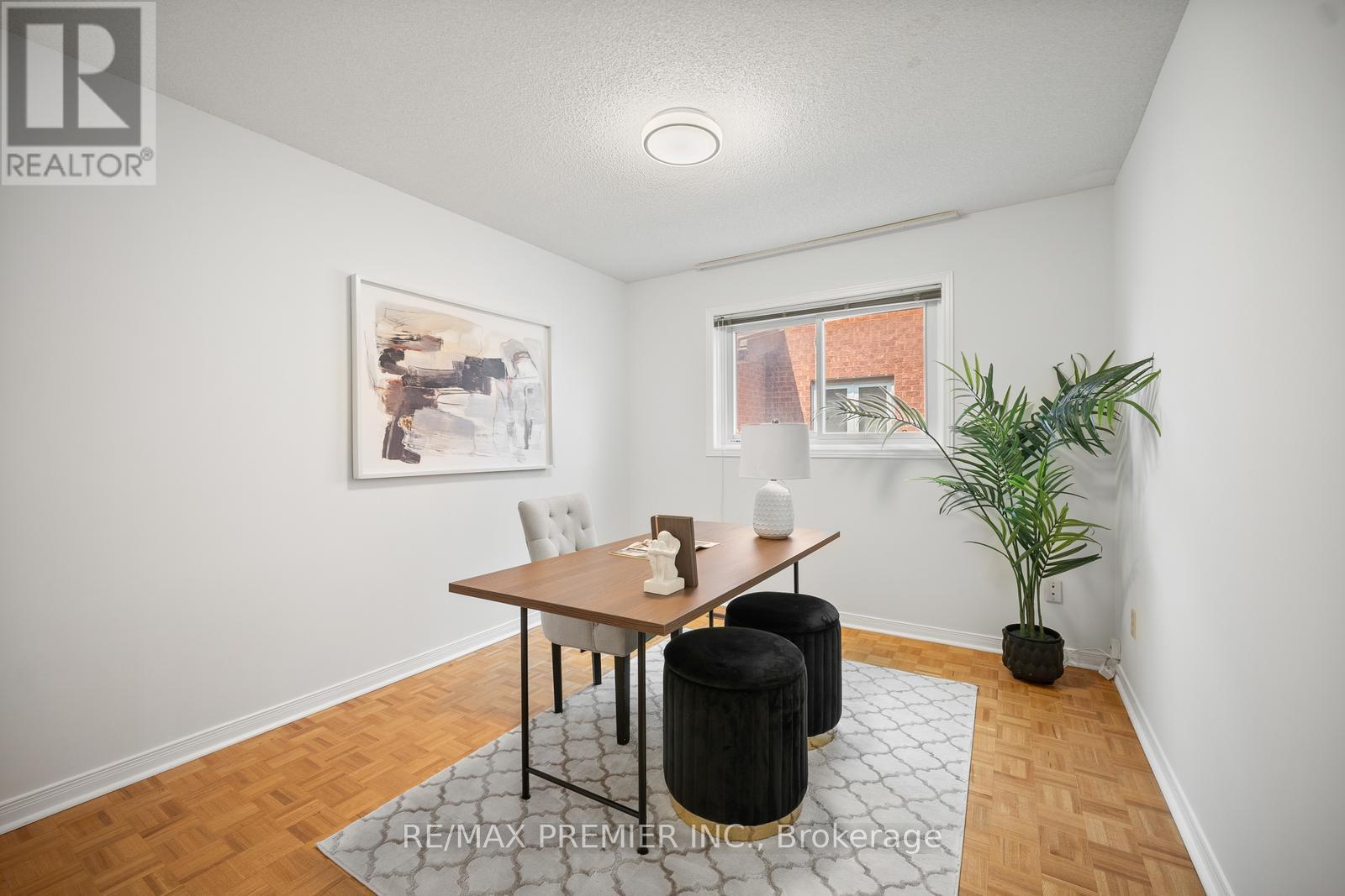 Photo 17 of 258 Mapes Avenue, Vaughan ON