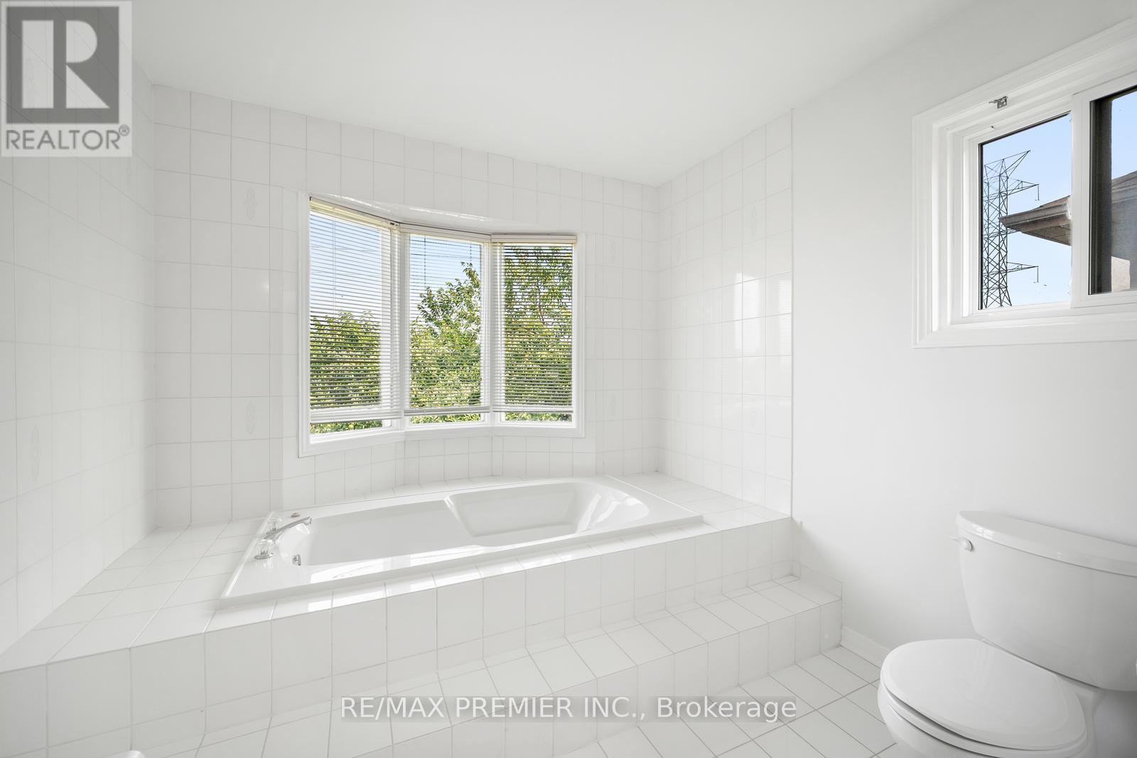 Photo 24 of 258 Mapes Avenue, Vaughan ON