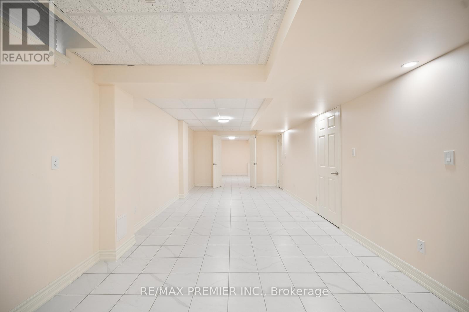 Photo 34 of 258 Mapes Avenue, Vaughan ON