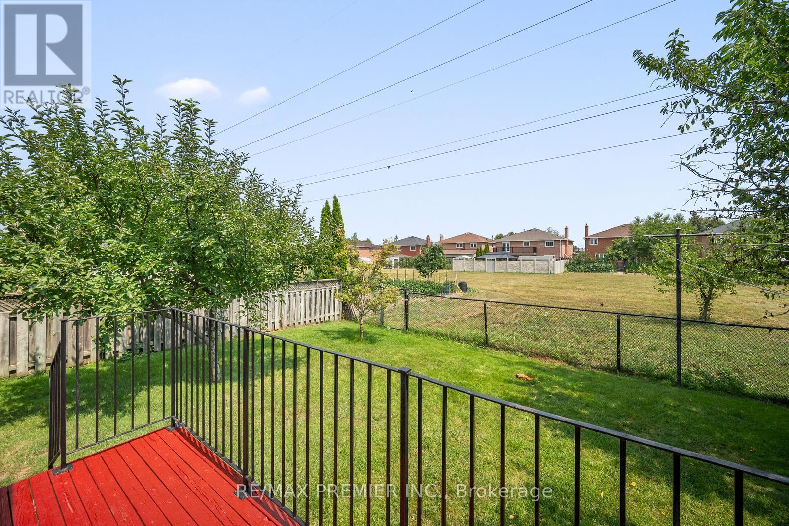 Photo 43 of 258 Mapes Avenue, Vaughan ON