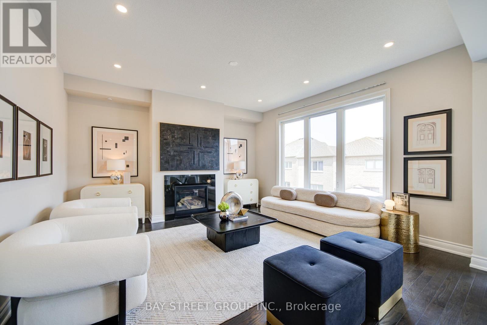 Photo 36 of 7 Yarrow Lane, East Gwillimbury ON