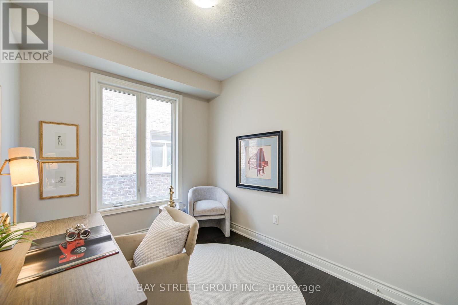 Photo 23 of 7 Yarrow Lane, East Gwillimbury ON