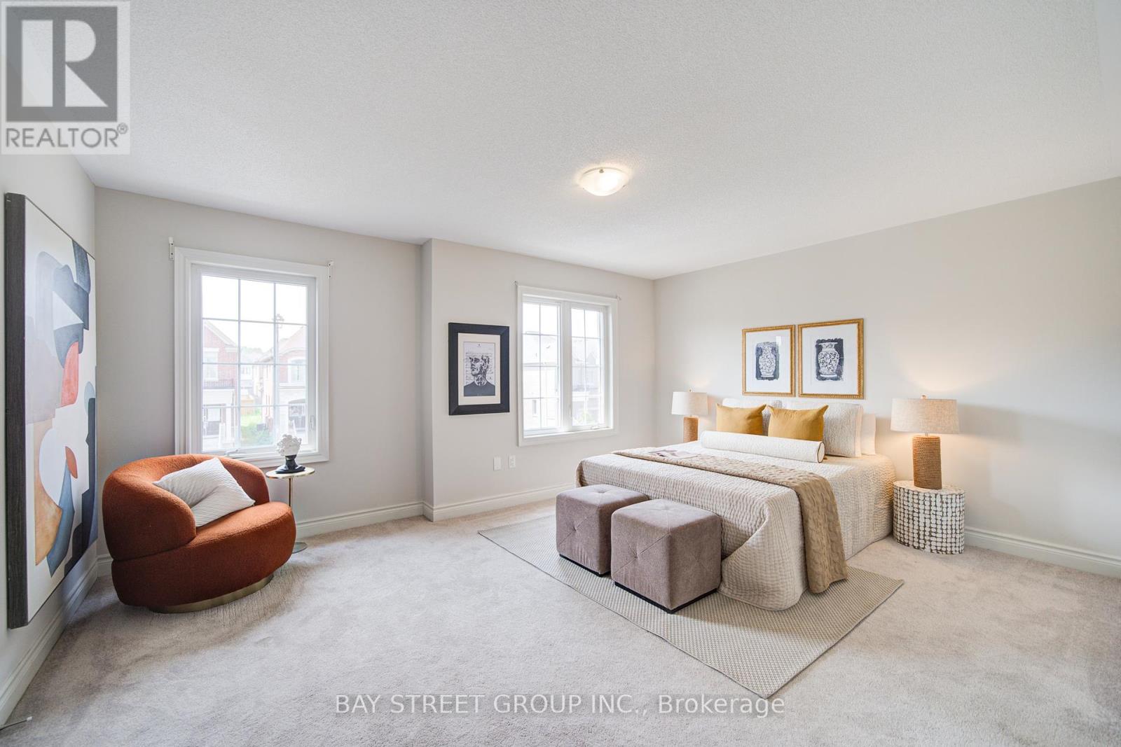 Photo 13 of 7 Yarrow Lane, East Gwillimbury ON