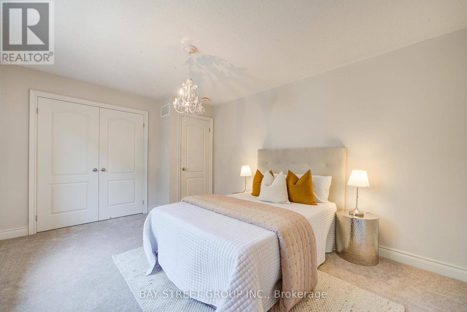 Photo 50 of 7 Yarrow Lane, East Gwillimbury ON
