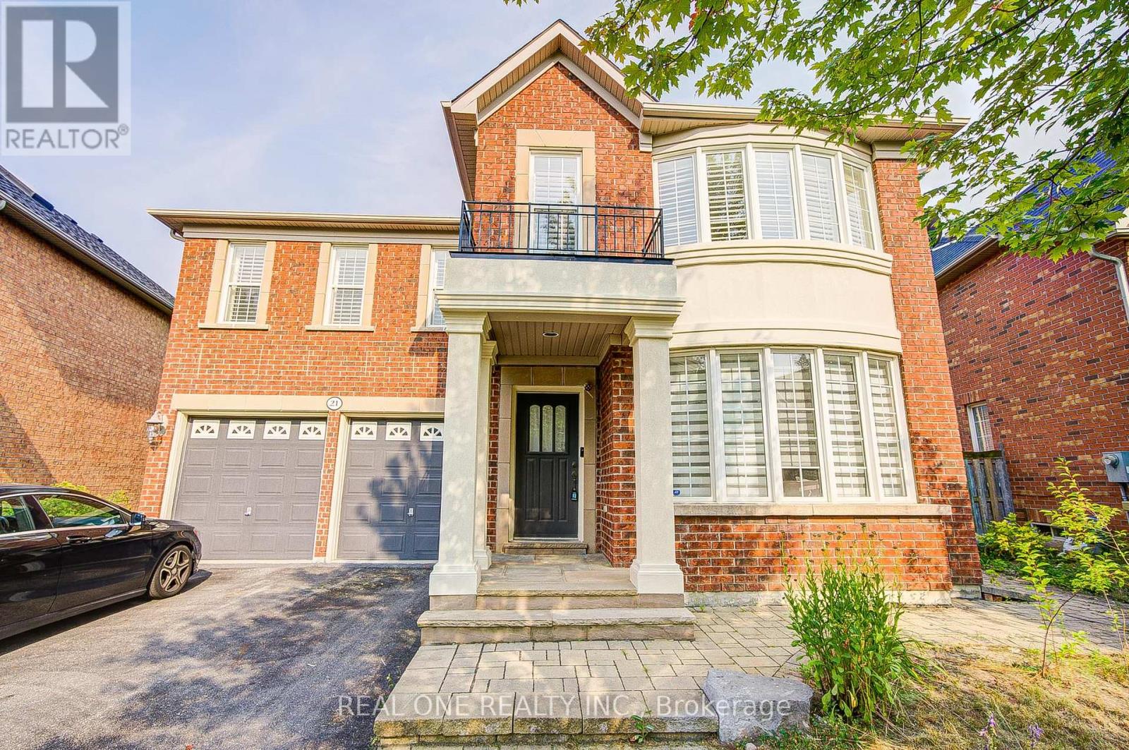 Photo 22 of 21 Moraine Ridge Drive, Richmond Hill ON