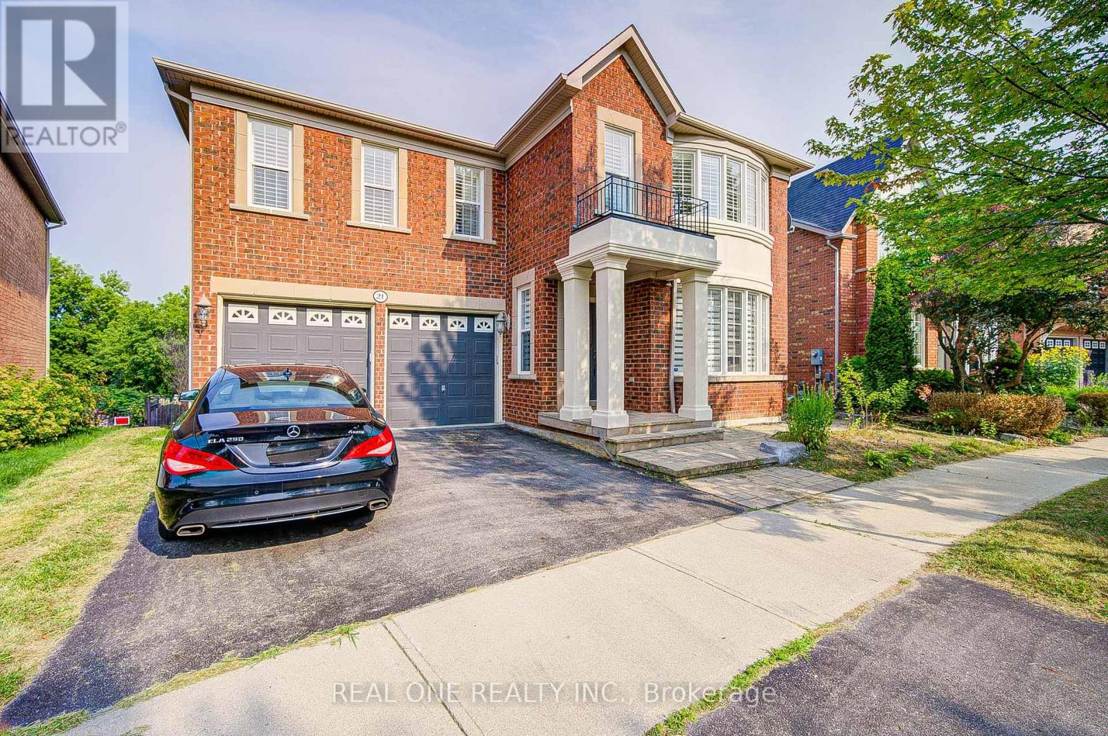 Photo 14 of 21 Moraine Ridge Drive, Richmond Hill ON