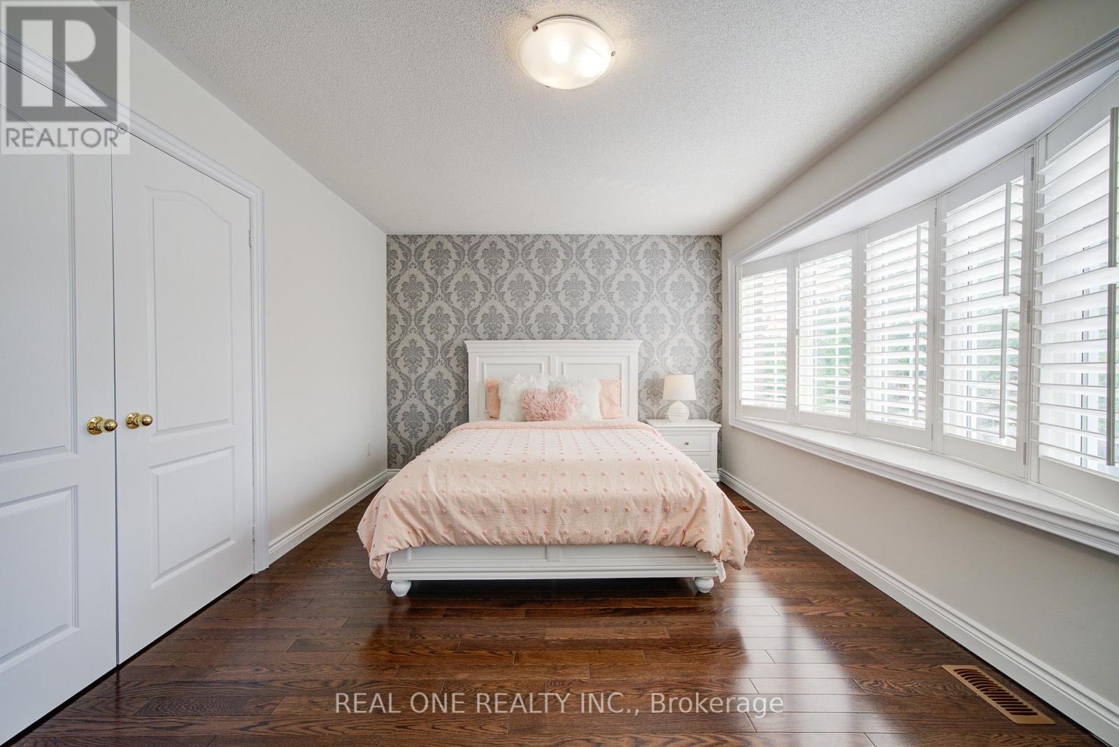 Photo 48 of 21 Moraine Ridge Drive, Richmond Hill ON