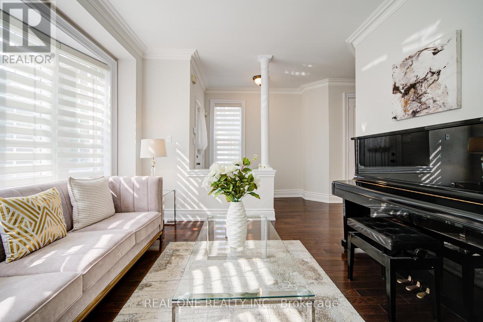 Photo 16 of 21 Moraine Ridge Drive, Richmond Hill ON