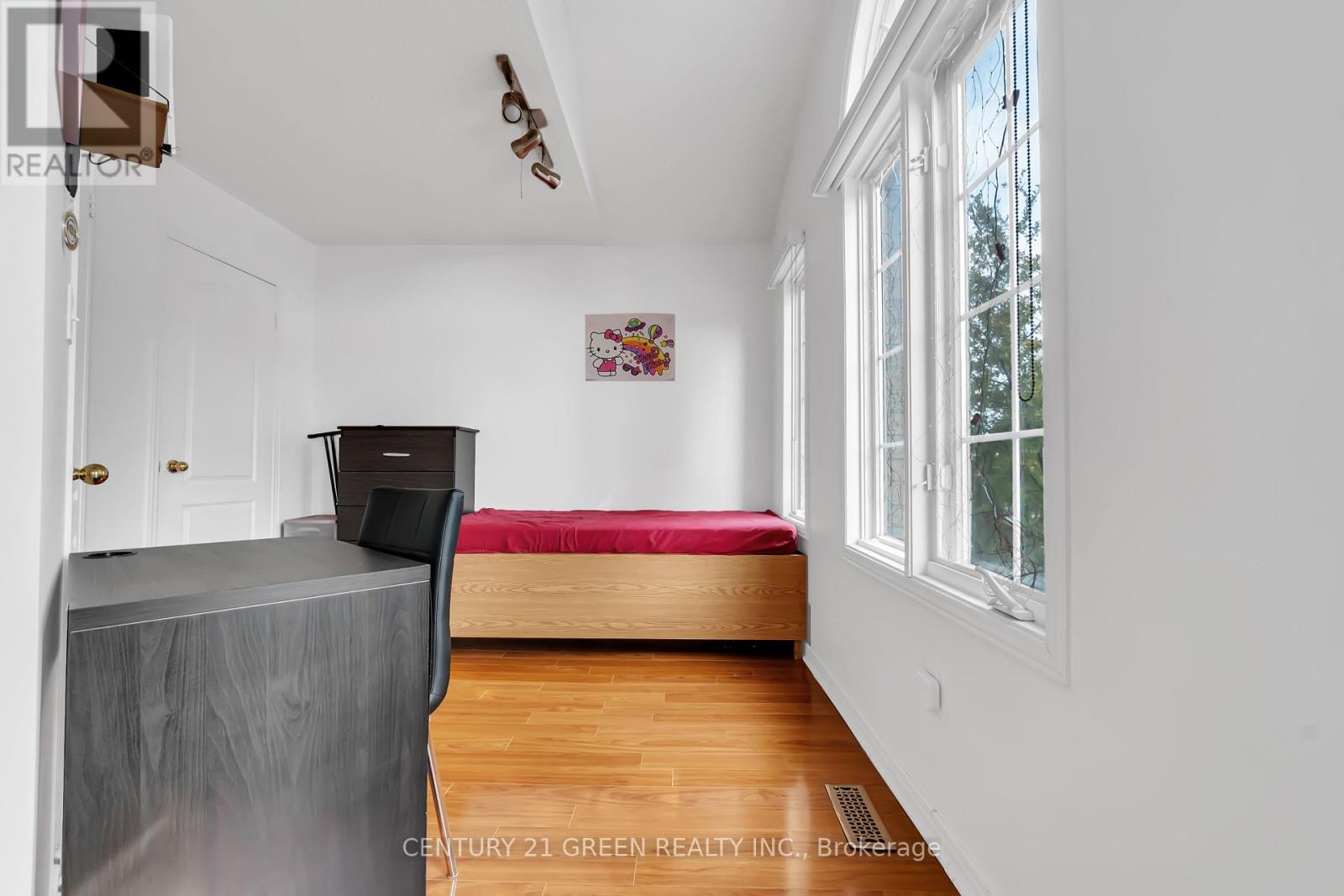 Photo 21 of 9 Flatlands Way, Brampton ON
