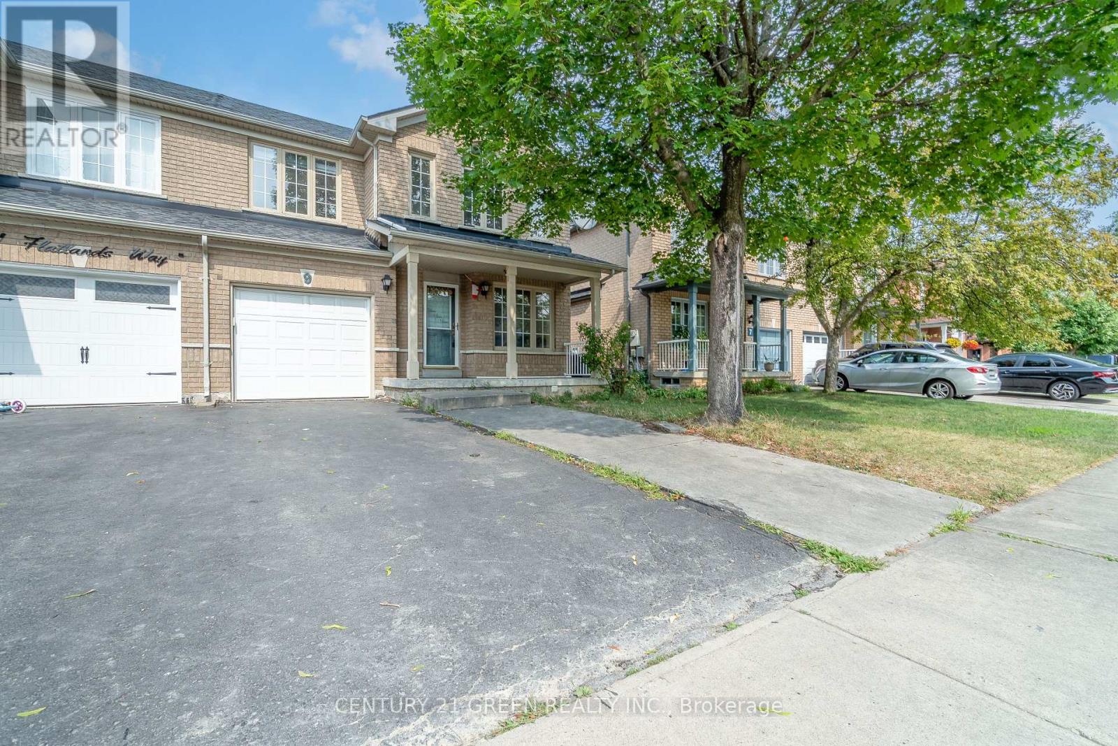 Photo 3 of 9 Flatlands Way, Brampton ON