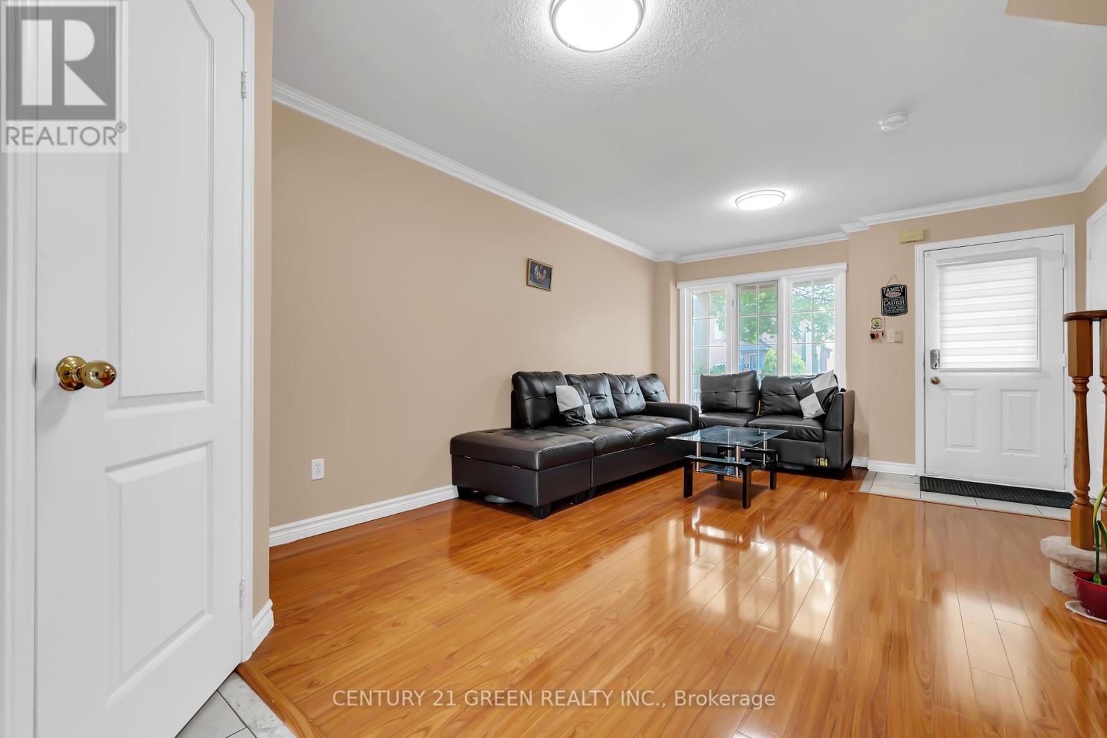 Photo 6 of 9 Flatlands Way, Brampton ON