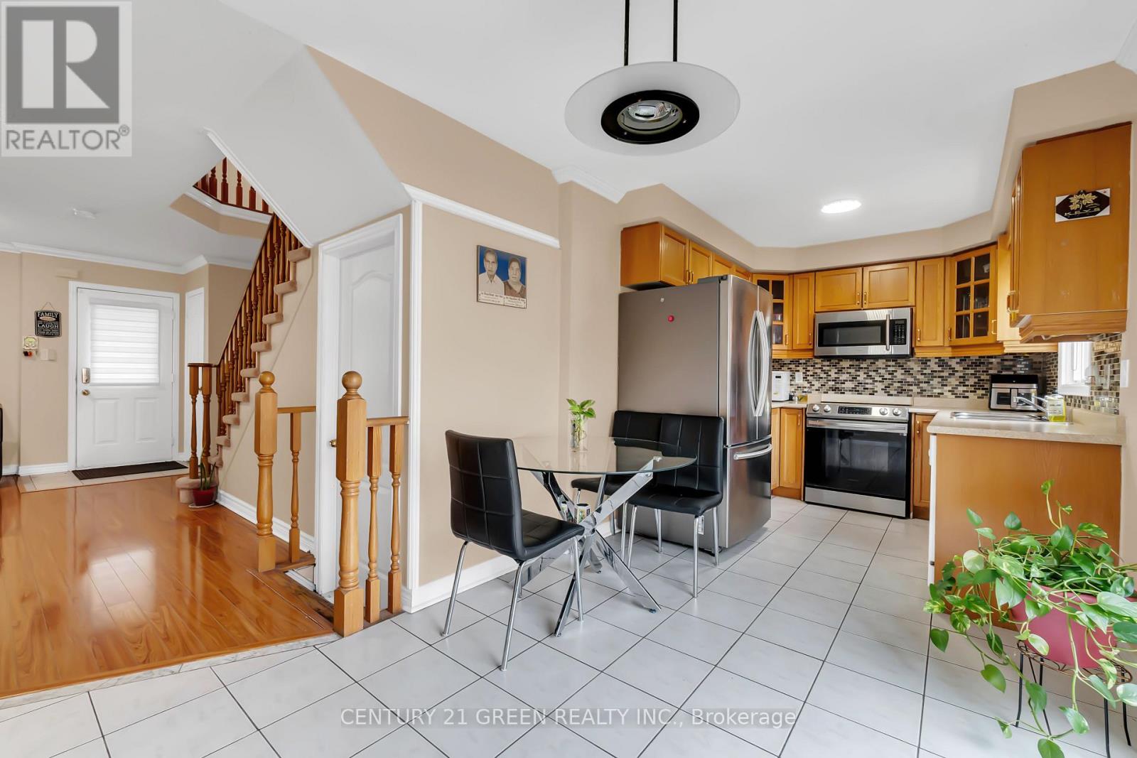 Photo 9 of 9 Flatlands Way, Brampton ON
