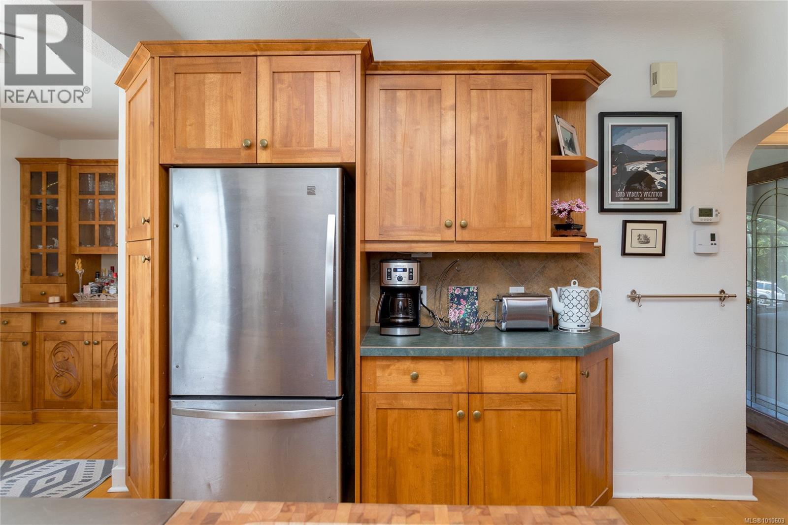 Photo 25 of 2833 Austin Ave, Saanich BC