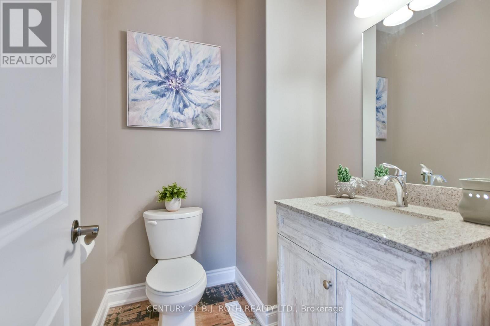 Photo 17 of 3428 Timberline Avenue, Severn ON