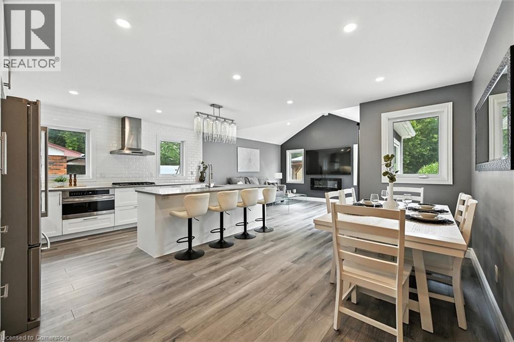 Photo 11 of 107 Aldercrest Avenue, Hamilton ON