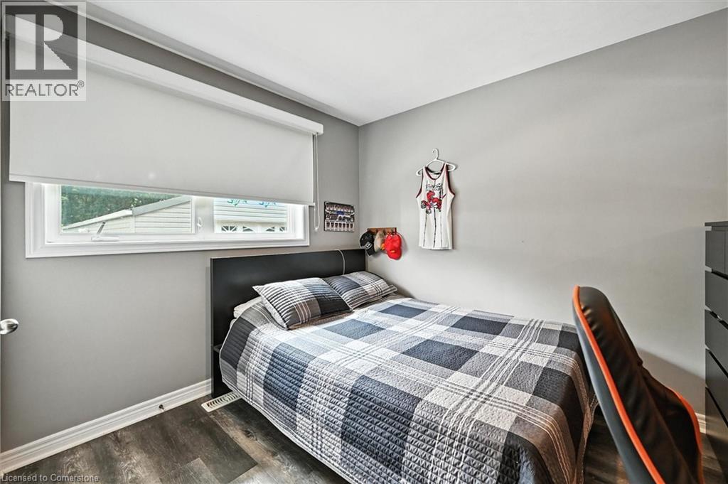 Photo 26 of 107 Aldercrest Avenue, Hamilton ON
