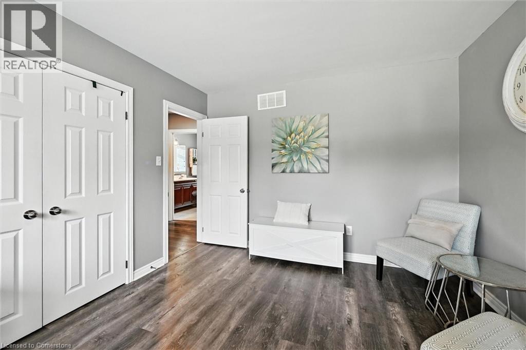 Photo 49 of 107 Aldercrest Avenue, Hamilton ON