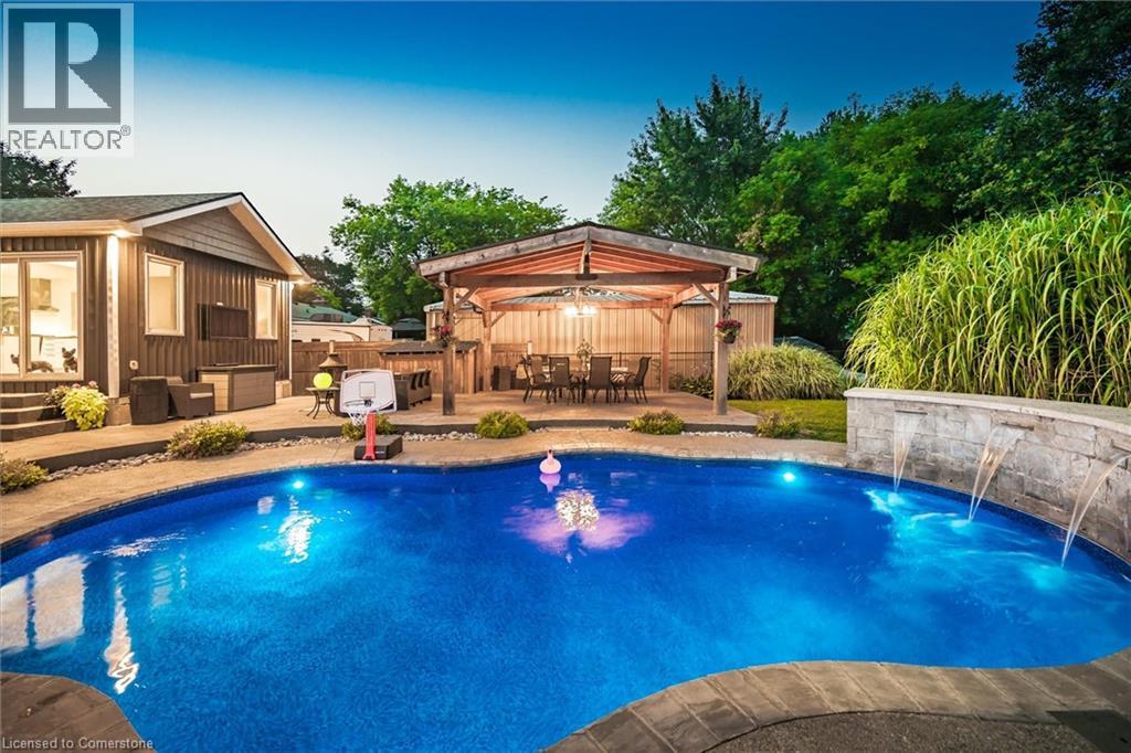 Photo 14 of 107 Aldercrest Avenue, Hamilton ON
