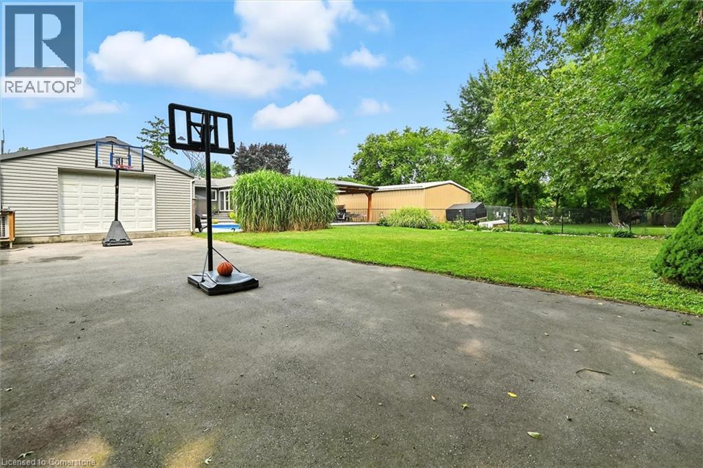 Photo 33 of 107 Aldercrest Avenue, Hamilton ON