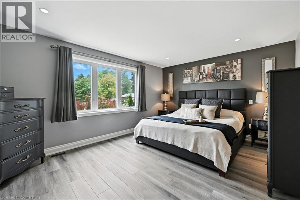 Photo 9 of 107 Aldercrest Avenue, Hamilton ON