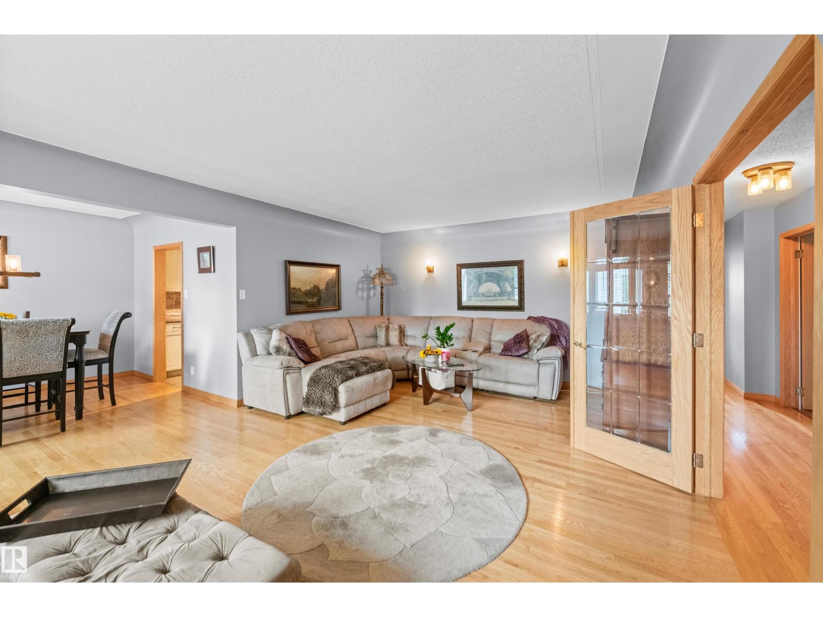Photo 31 of 10616 136 St Nw, Edmonton AB