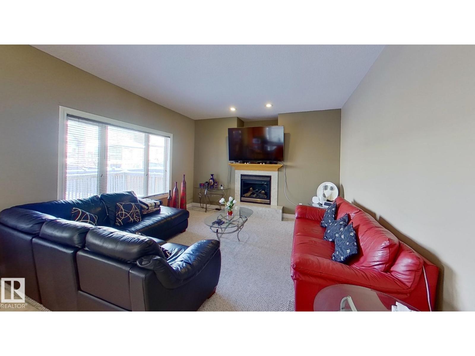 Photo 2 of 1604 Blackmore Co Sw, Edmonton AB