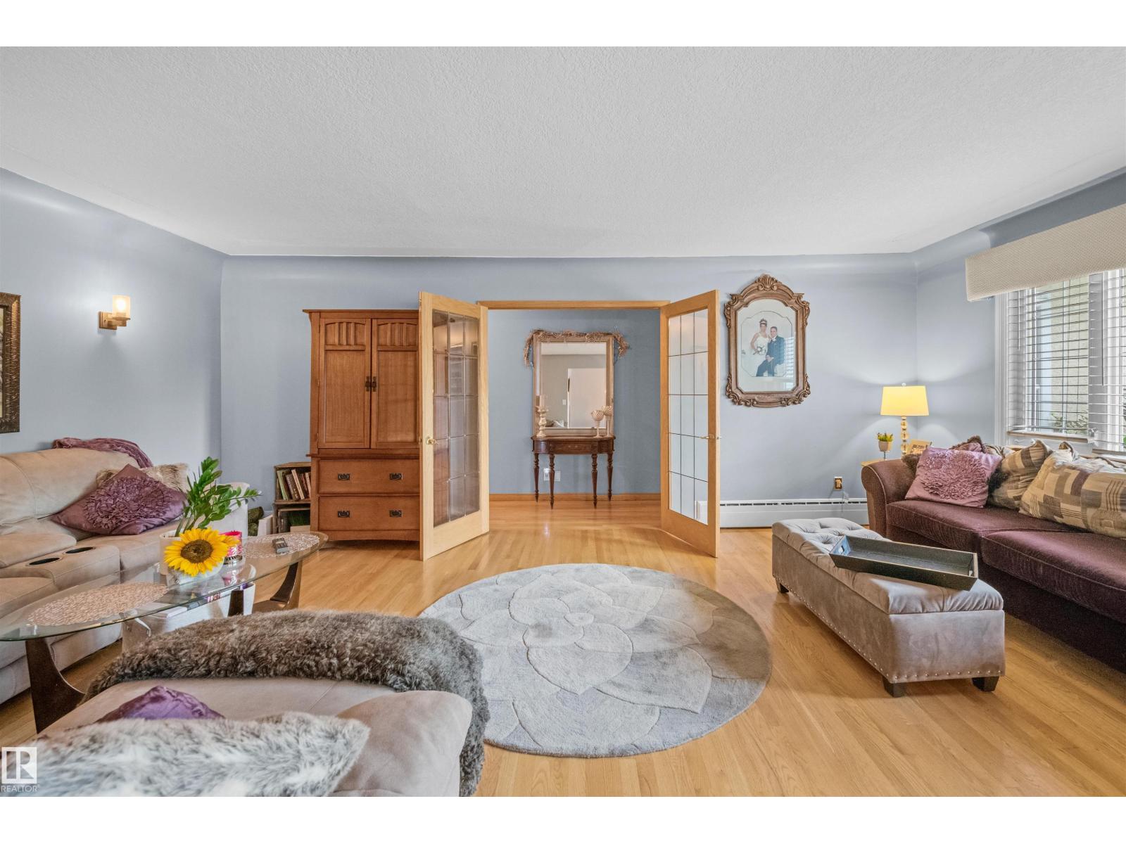 Photo 17 of 10616 136 St Nw, Edmonton AB