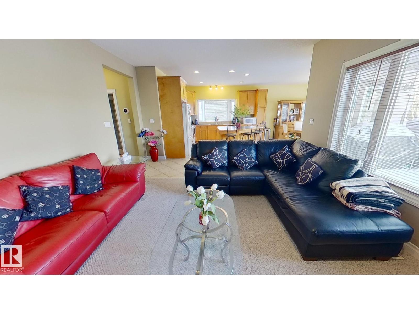 Photo 3 of 1604 Blackmore Co Sw, Edmonton AB