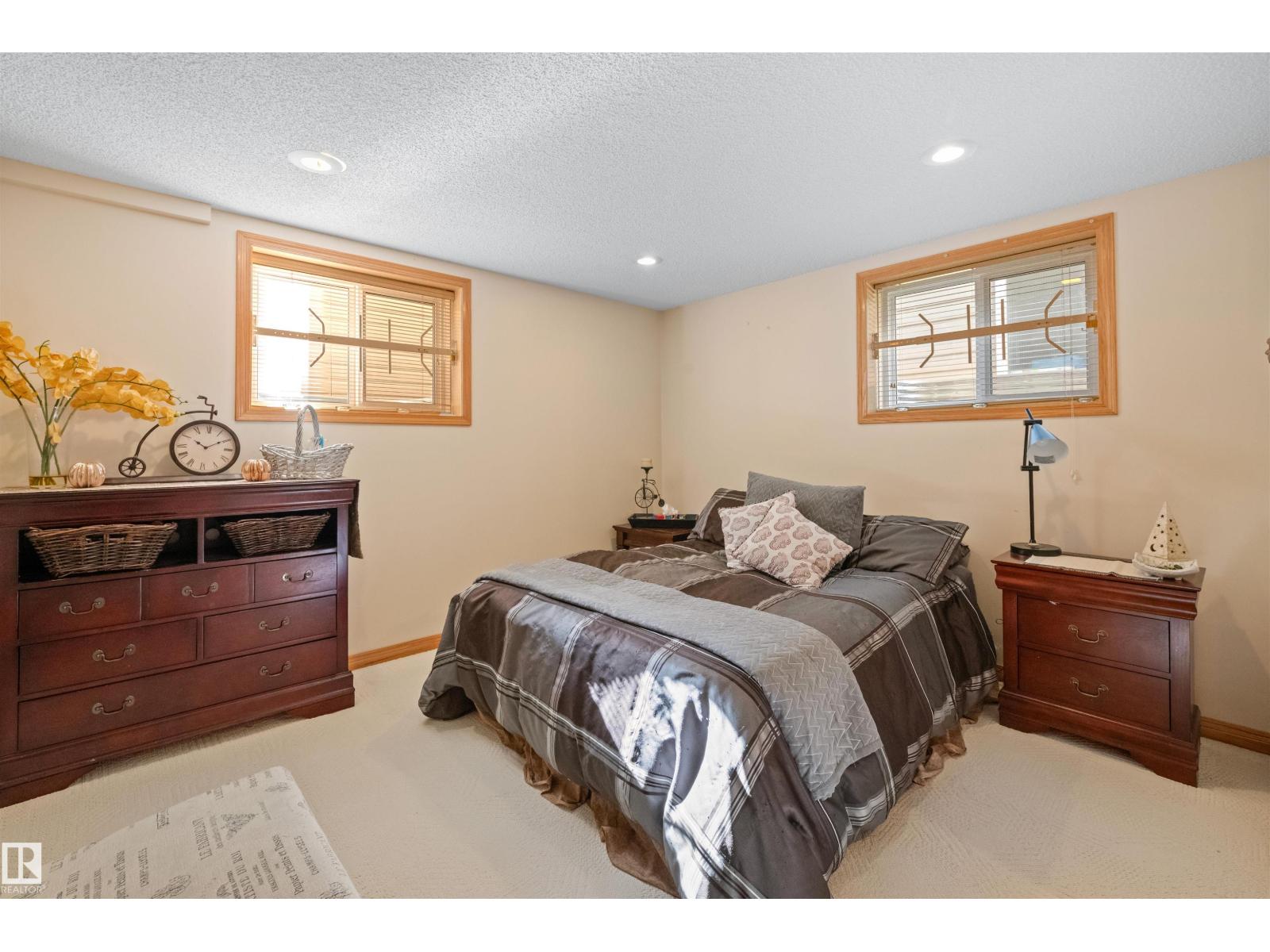 Photo 4 of 10616 136 St Nw, Edmonton AB