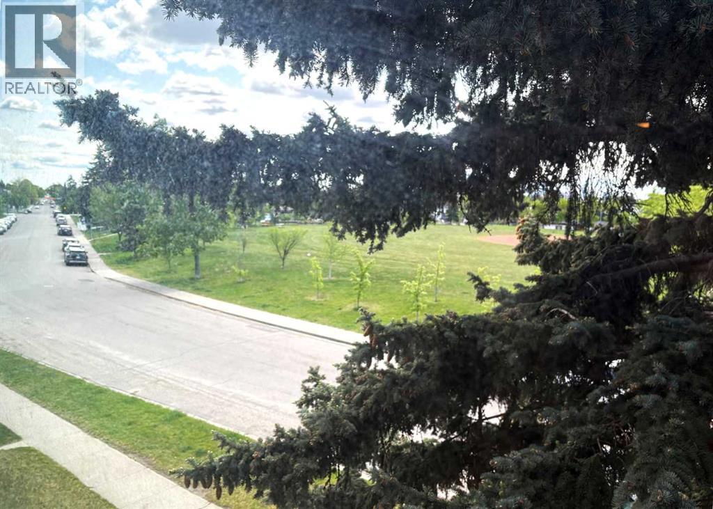 Multi-family House for Sale in    Avenue NW Banff Trail Calgary 