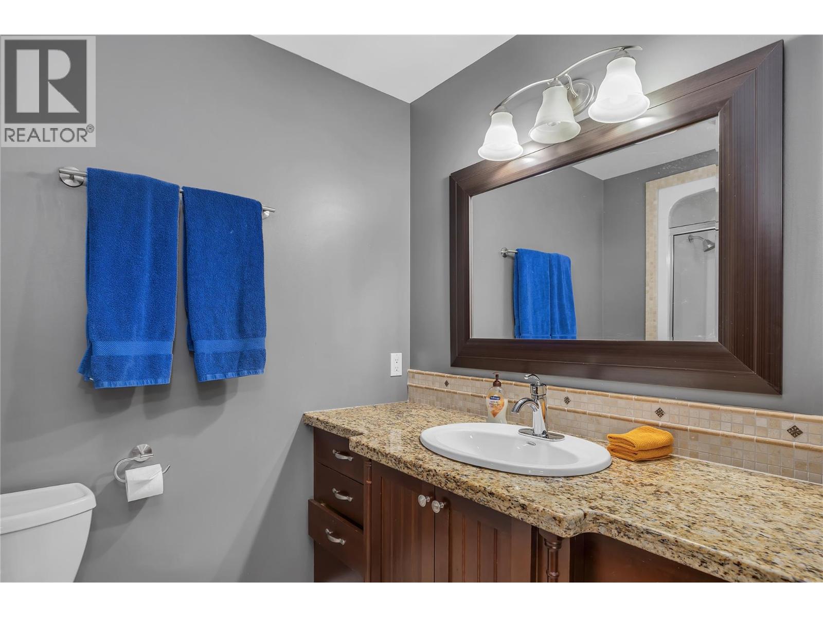 5045 Snowbird Way Unit# 5, Big White