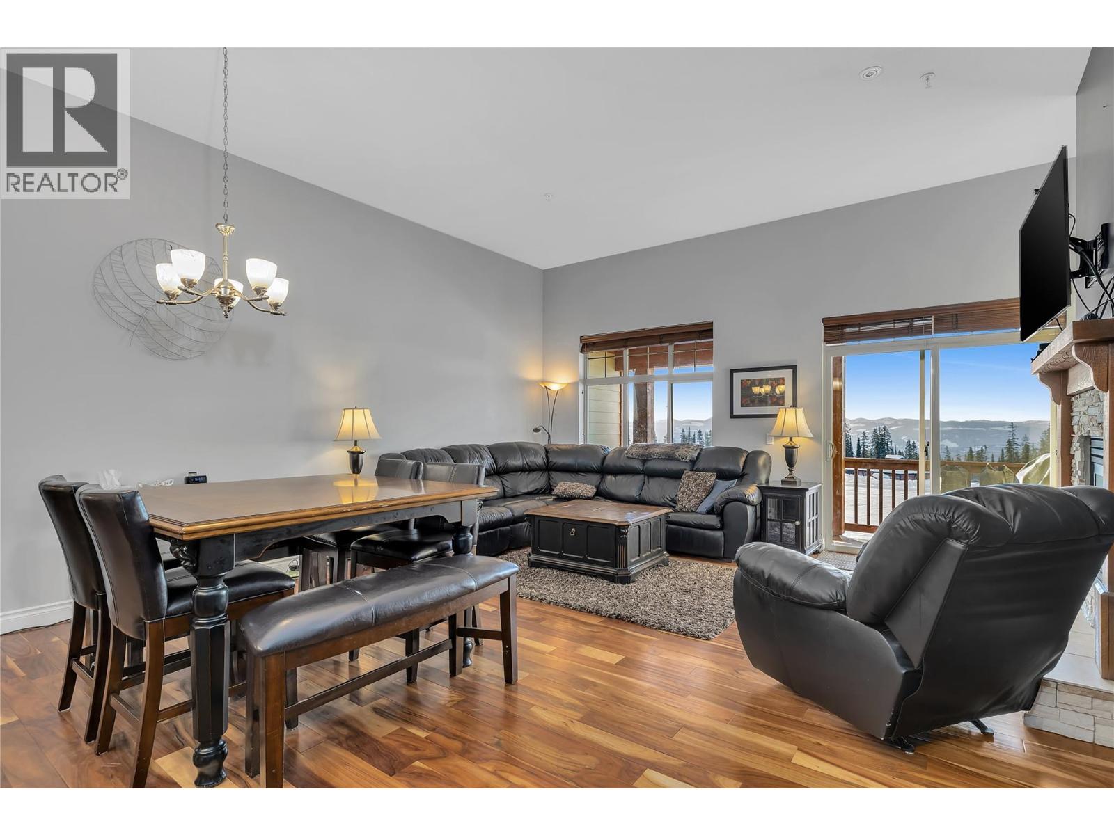5045 Snowbird Way Unit# 5, Big White