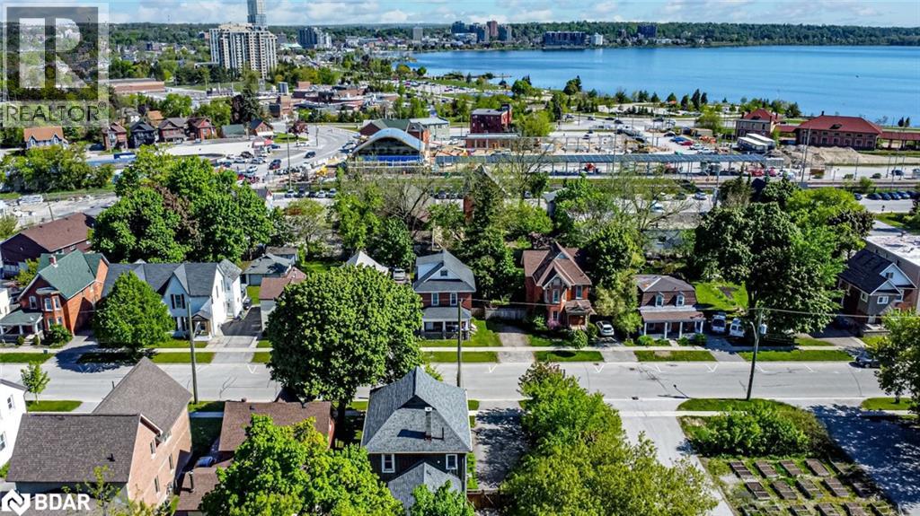 Photo 4 of 14 Cumberland Street, Barrie ON