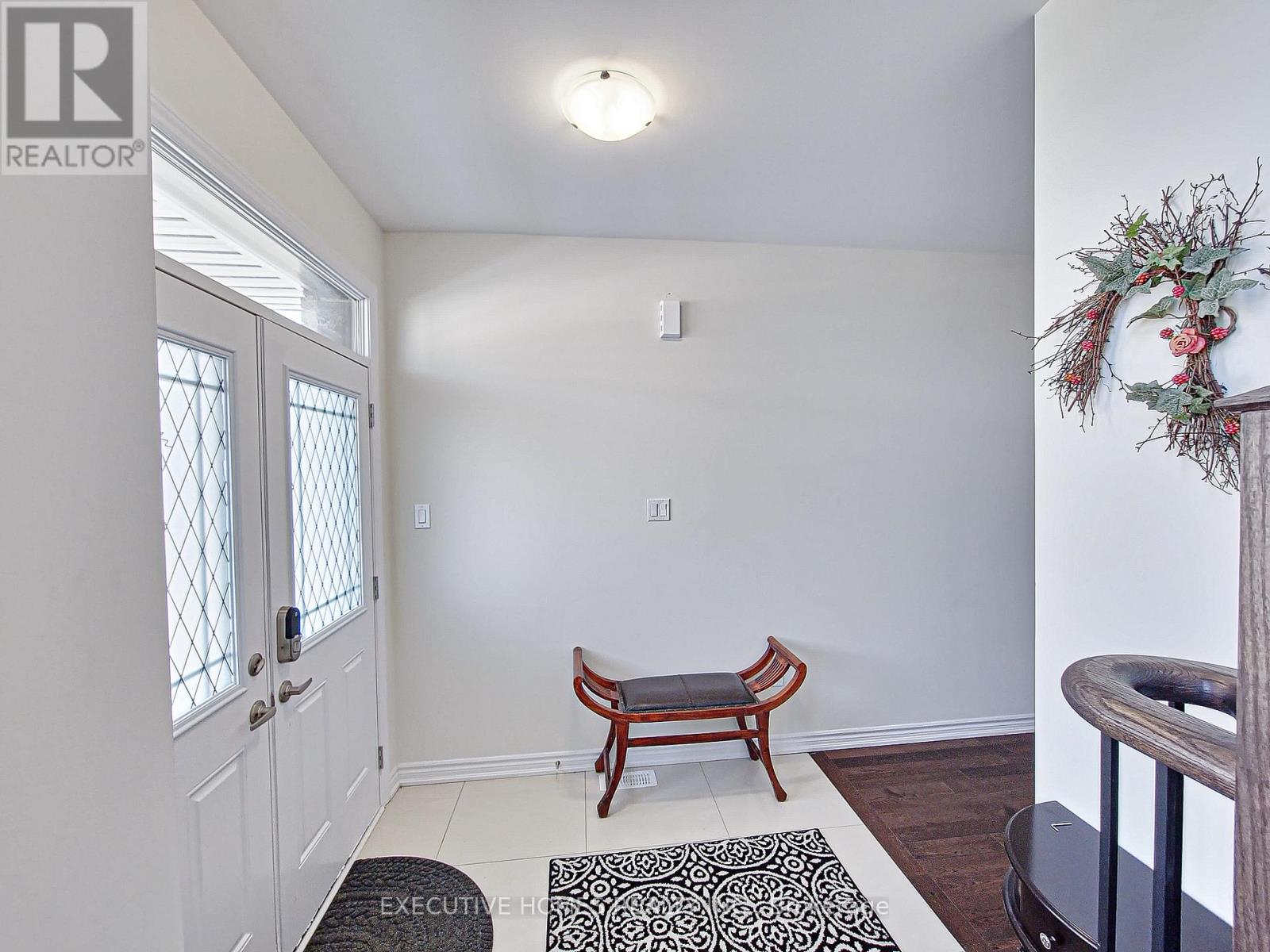 Photo 1 of 110 Explorer Way, Thorold ON