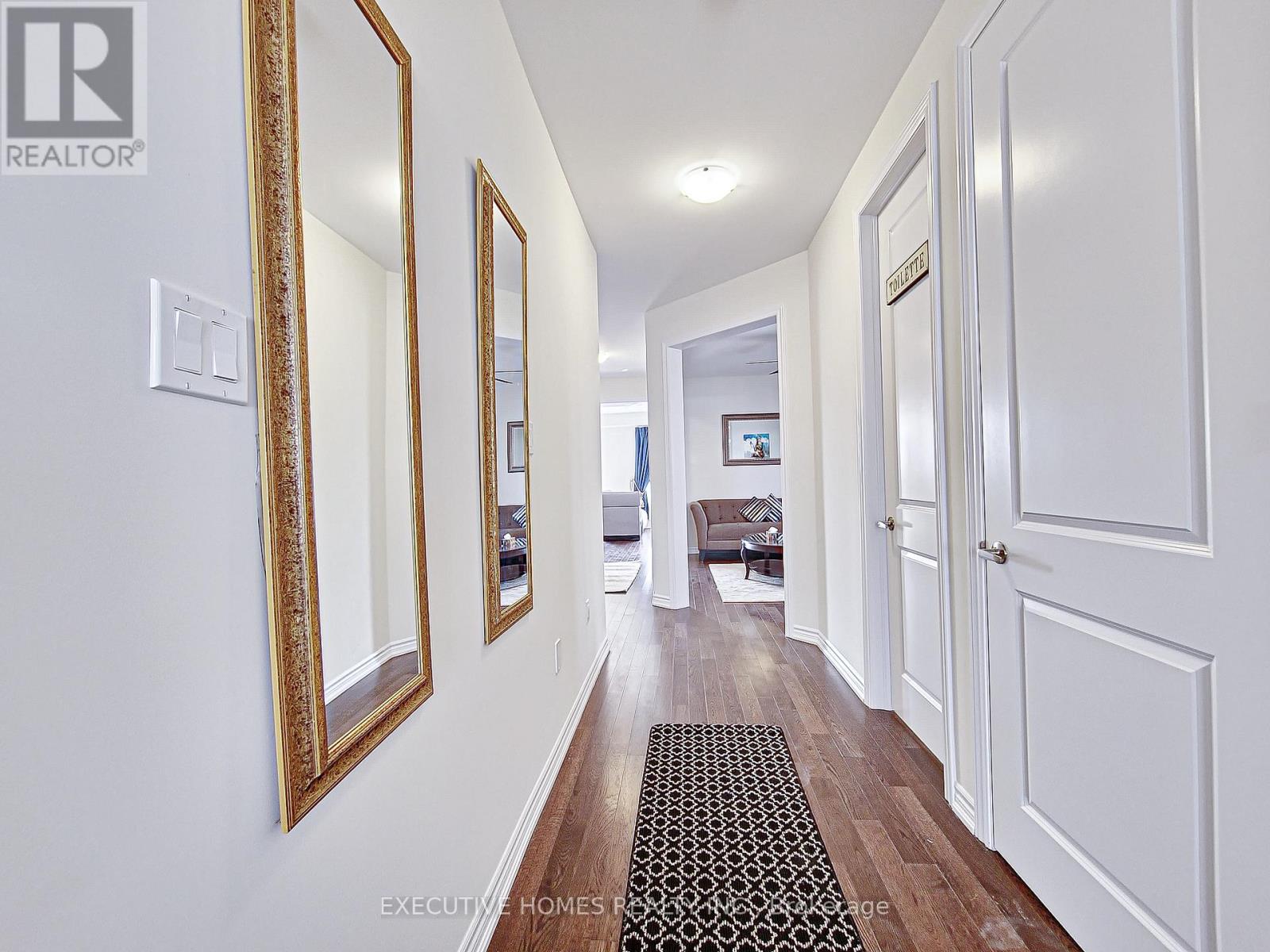 Photo 22 of 110 Explorer Way, Thorold ON